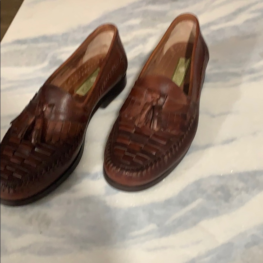 Men’s dress shoes